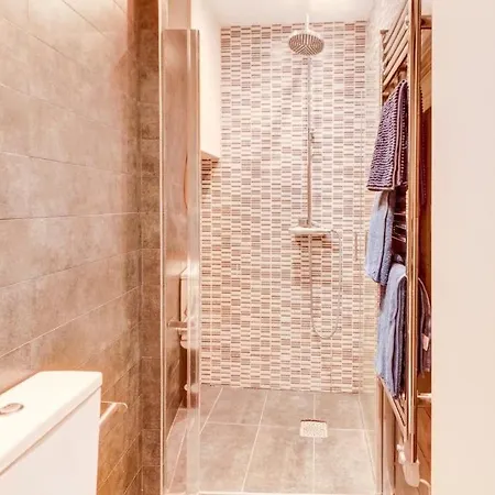 Appartamento Au Coeur Du Vieux-nice, à Deux Pas De *